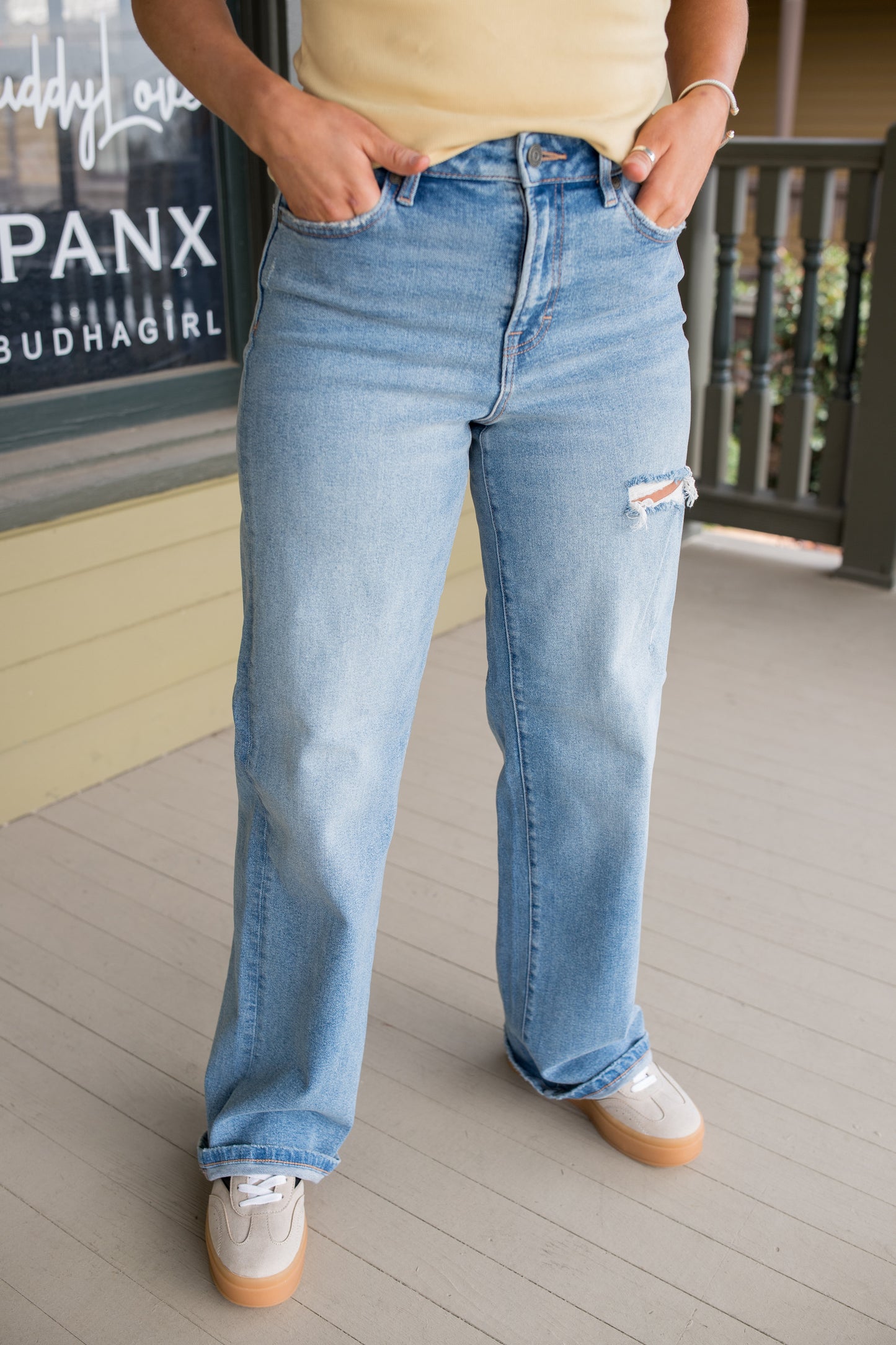 Logan Stretchy Basic Dad Jean