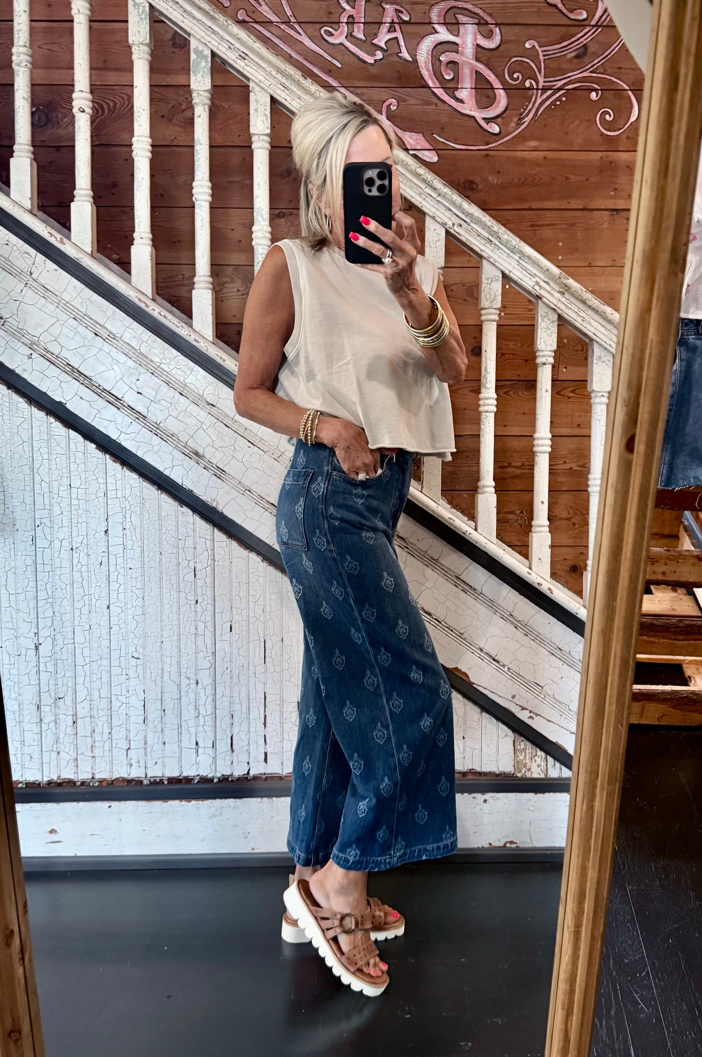 Tulip Crest Wide Jean