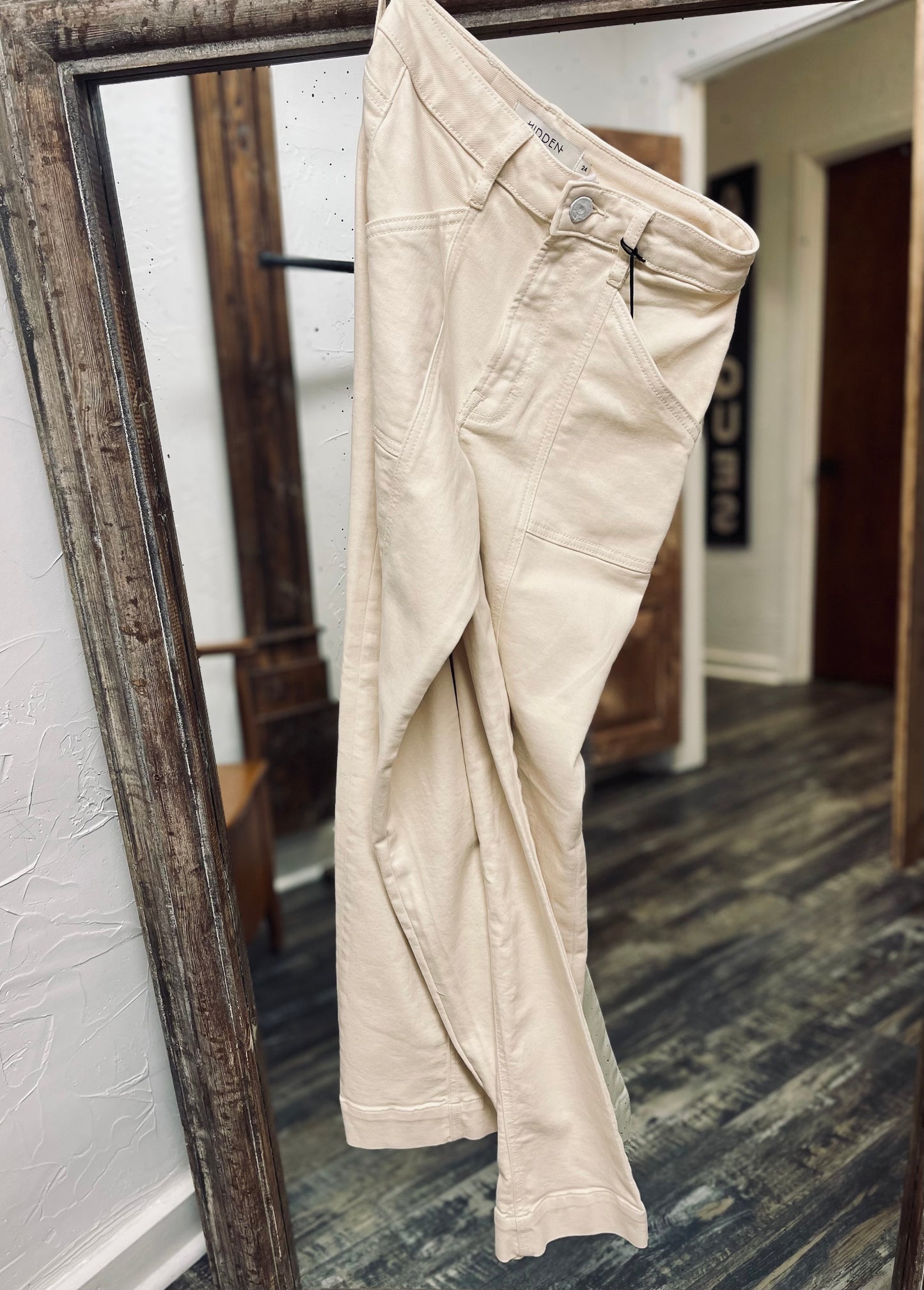 Happi Flare in Cream