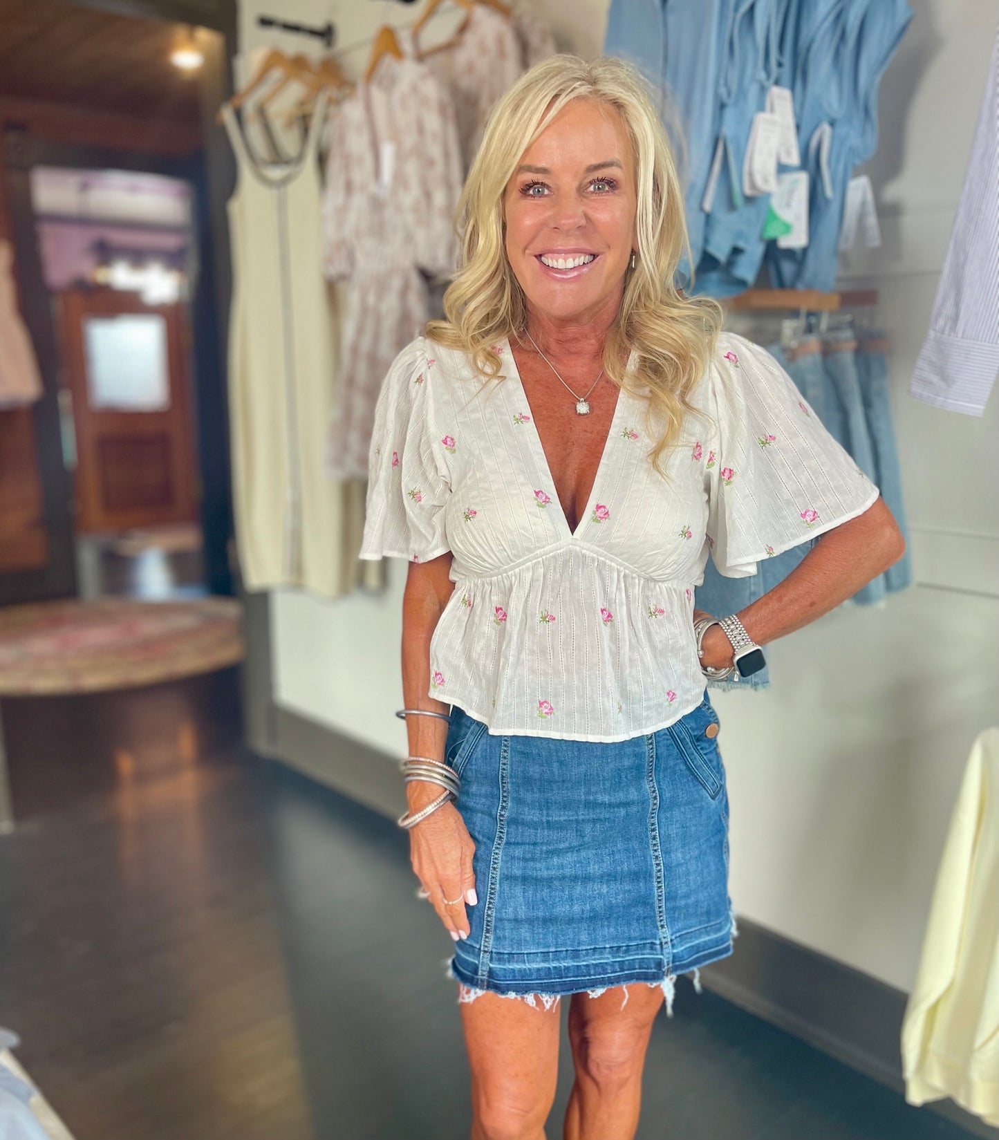 Rosebud Top