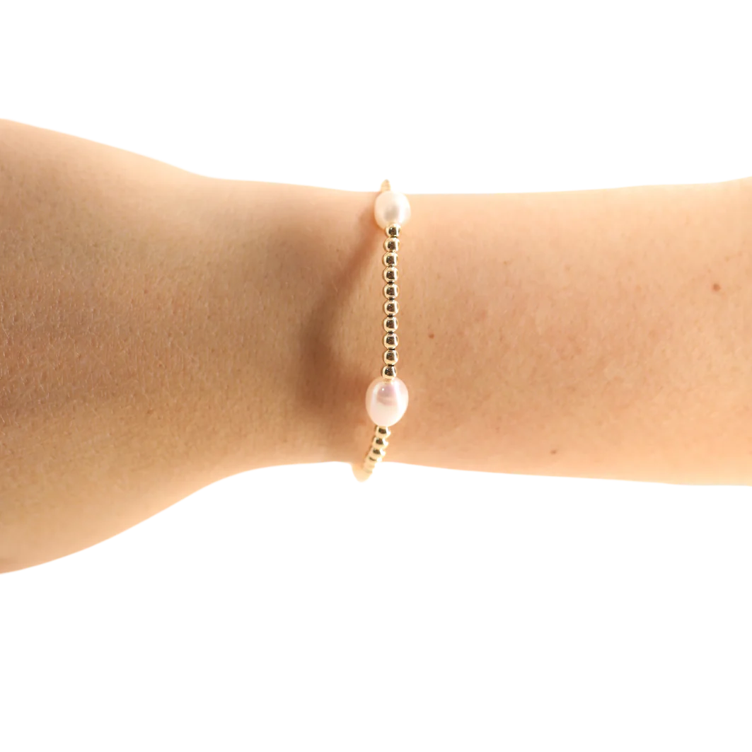 Pearl Poppi Bracelet in Gold