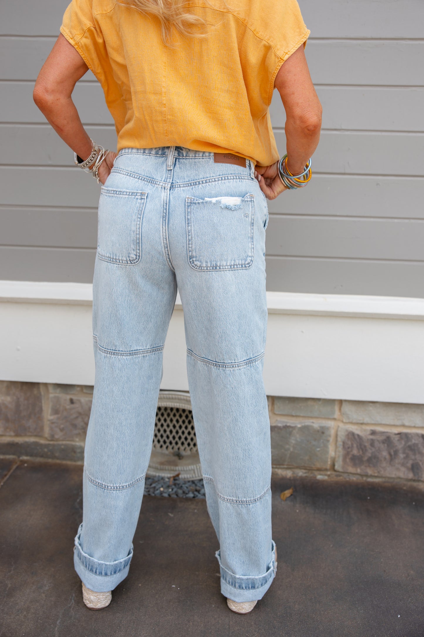 Relaxed Logan Jean - Light Wash