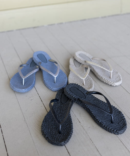 Cheerful Flipflop by Ilse Jacobsen