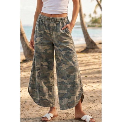 Tulip Camo Relaxed Jean