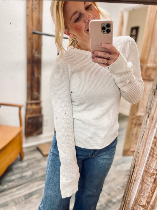 Ania Tee