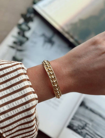 18K Gold Platted Thick Burnished Dotted Bangle