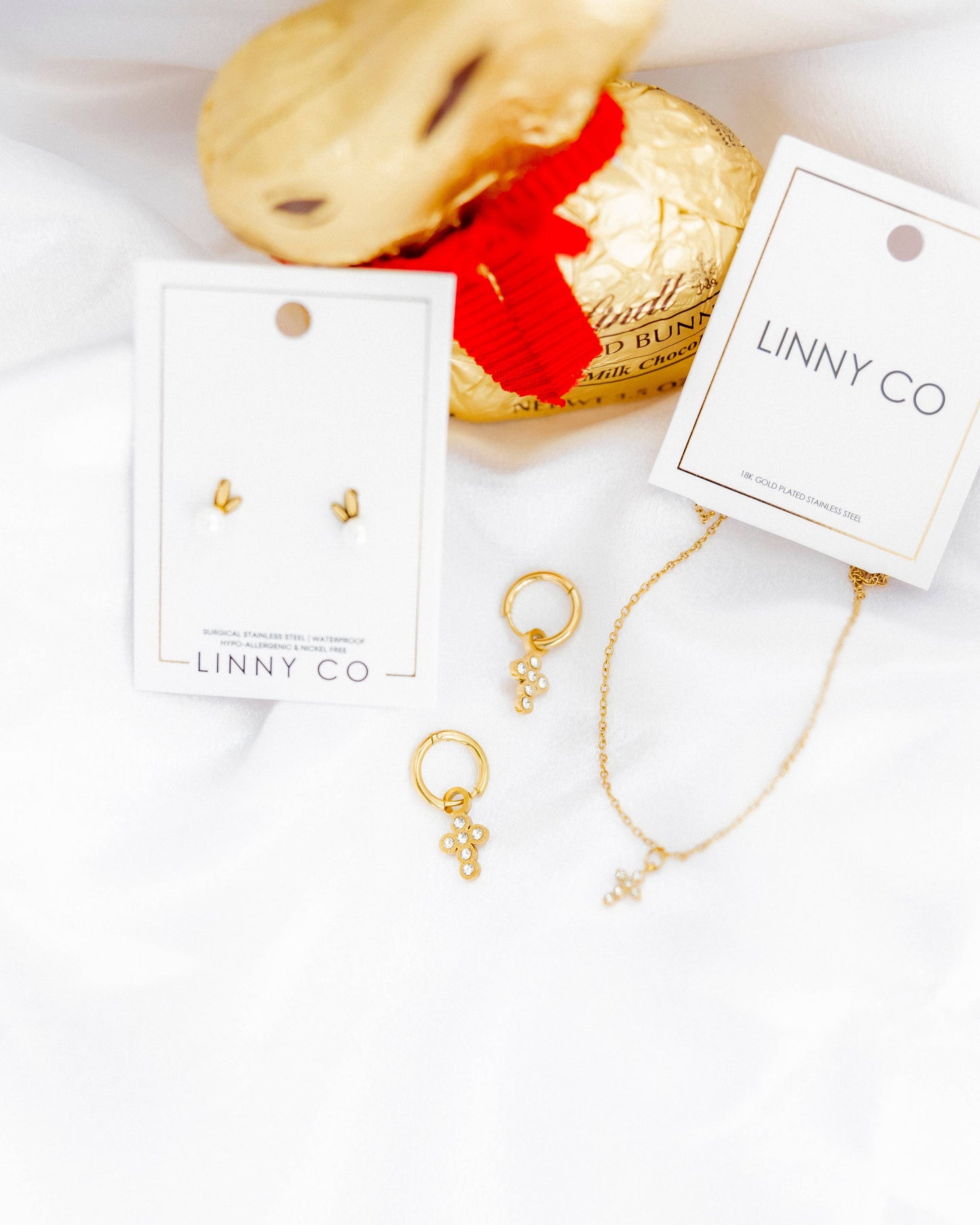 Necklace - Carly Cross Gold