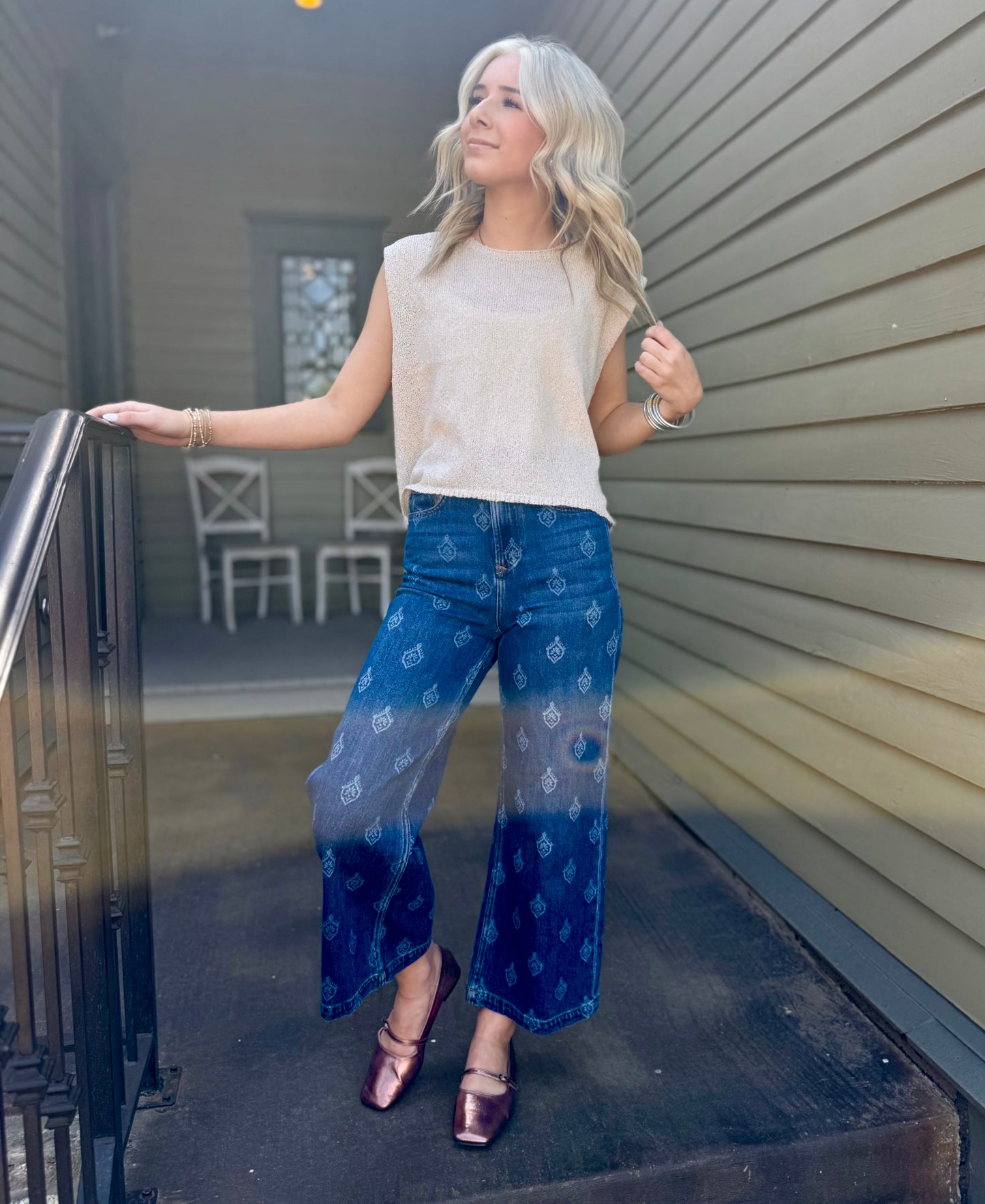 Fall In The Air Sleeveless Top