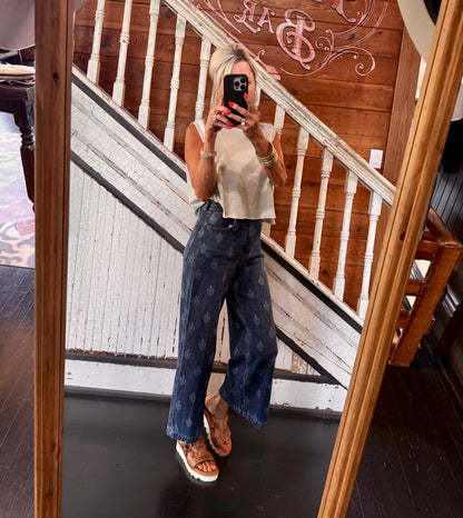 Tulip Crest Wide Jean
