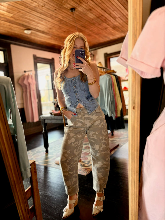 Can't See Me Barrel Jeans