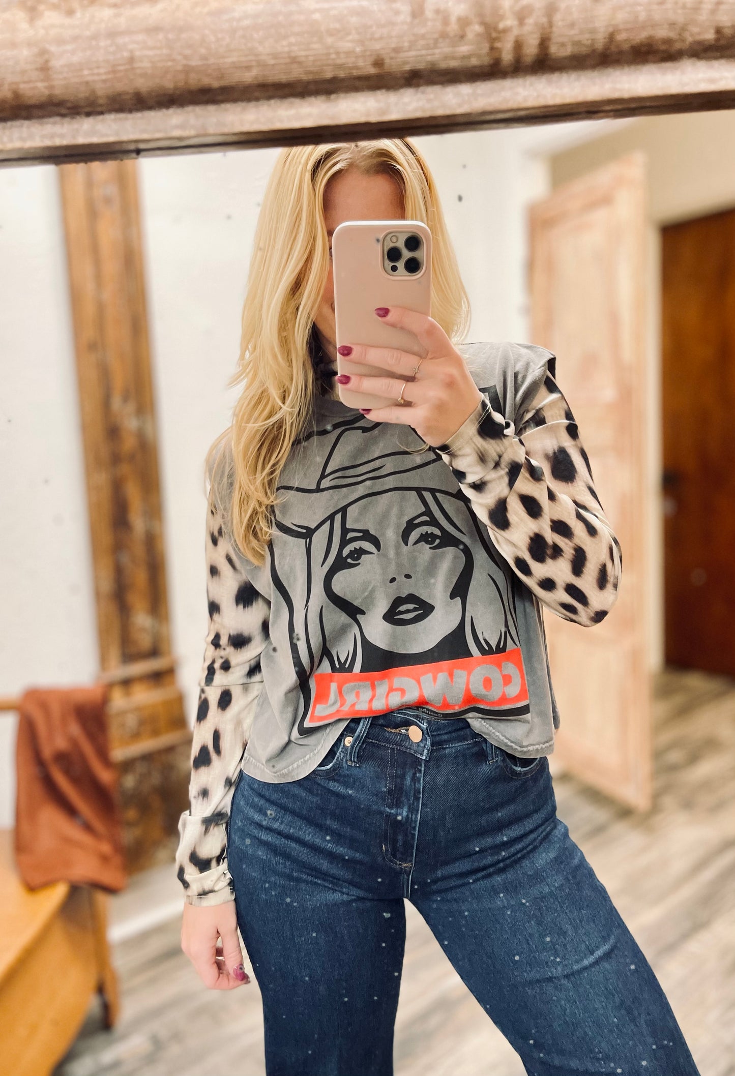 Contour Cowgirl Tee