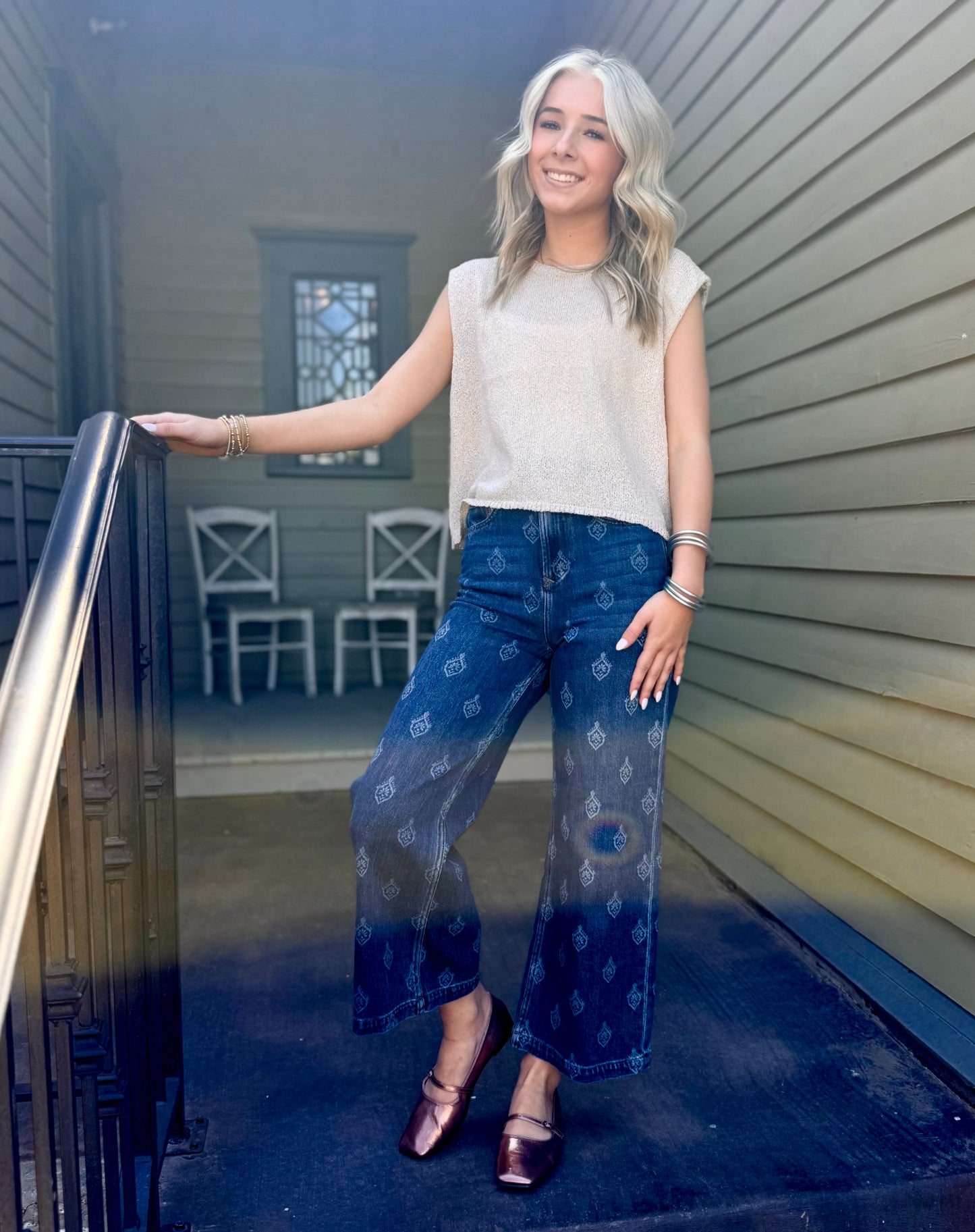 Fall In The Air Sleeveless Top