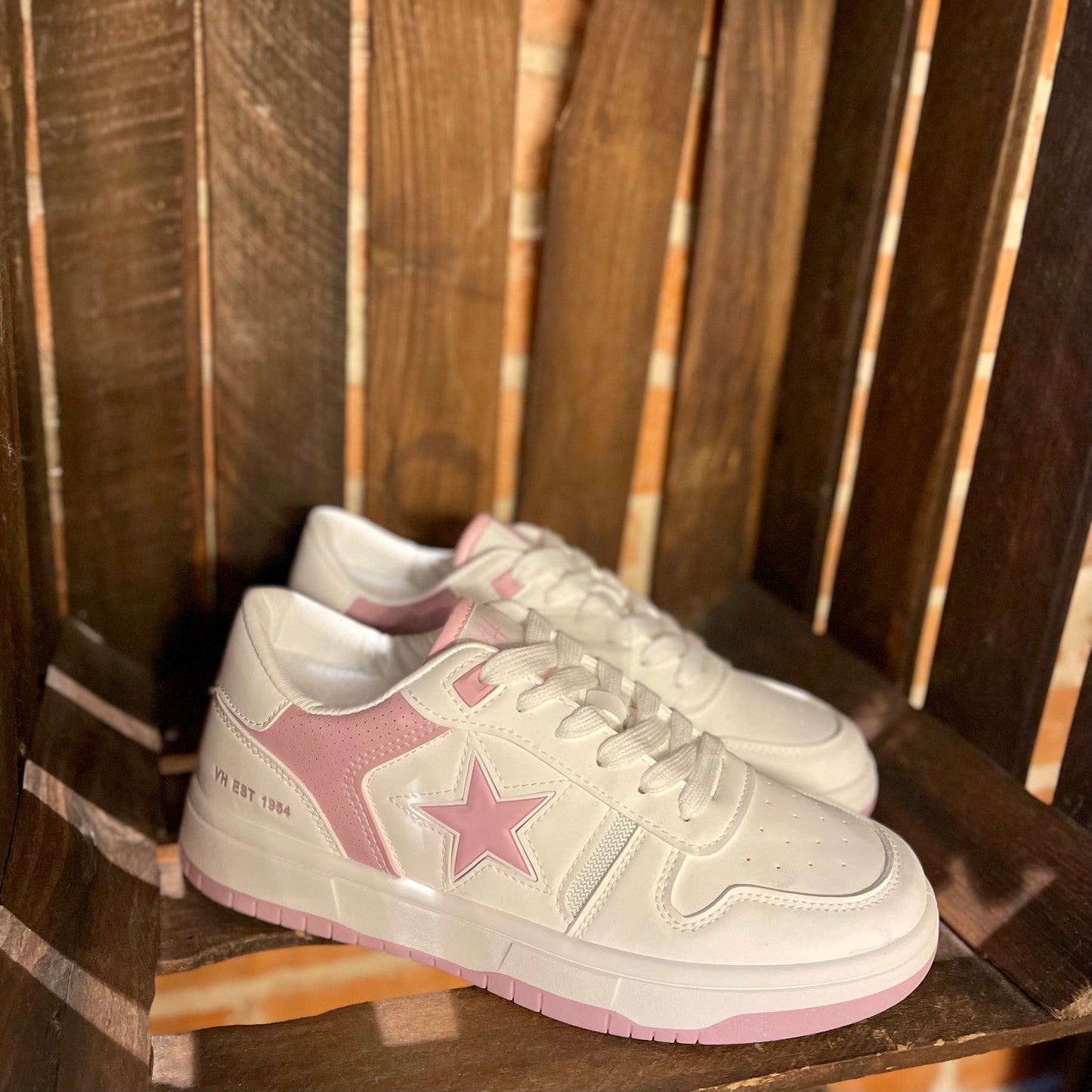 Vintage Havana FRESH Sneaker in Pink