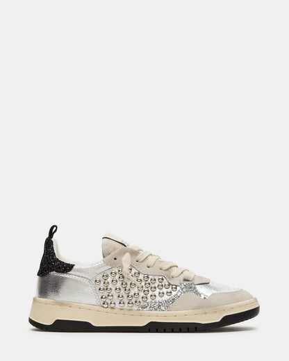 Everlie Sneaker by Steve Madden