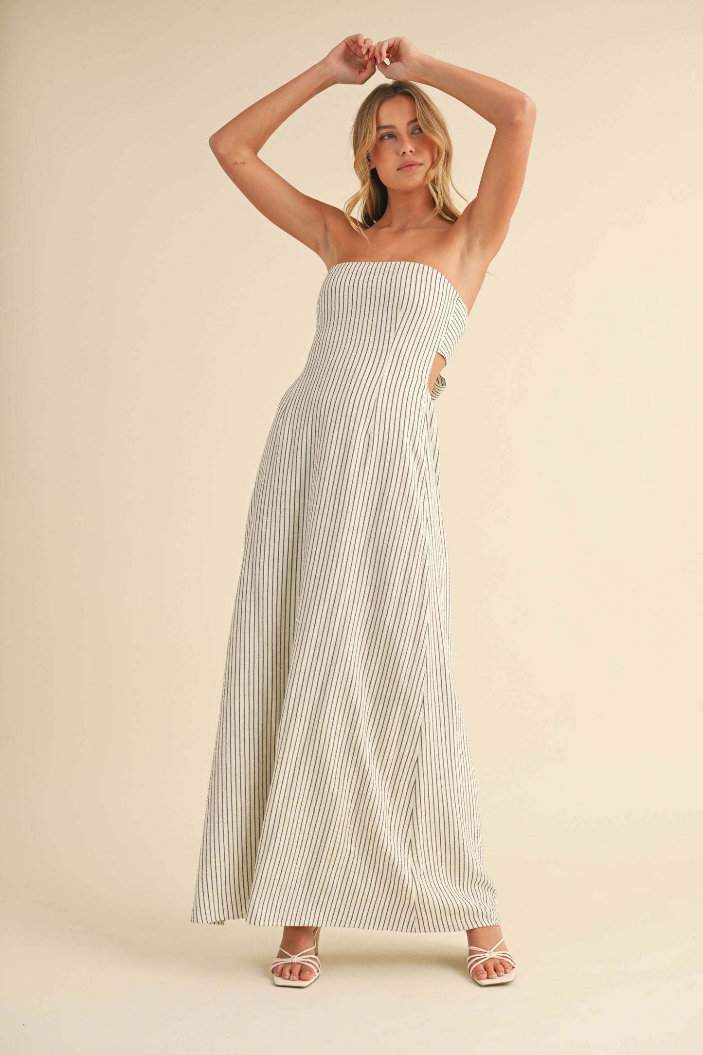 GL STRAPLESS DRESS
