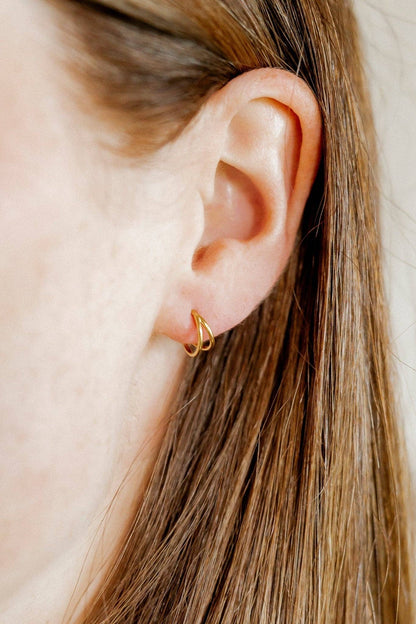 Huggie Earrings - Nylah Gold 8mm