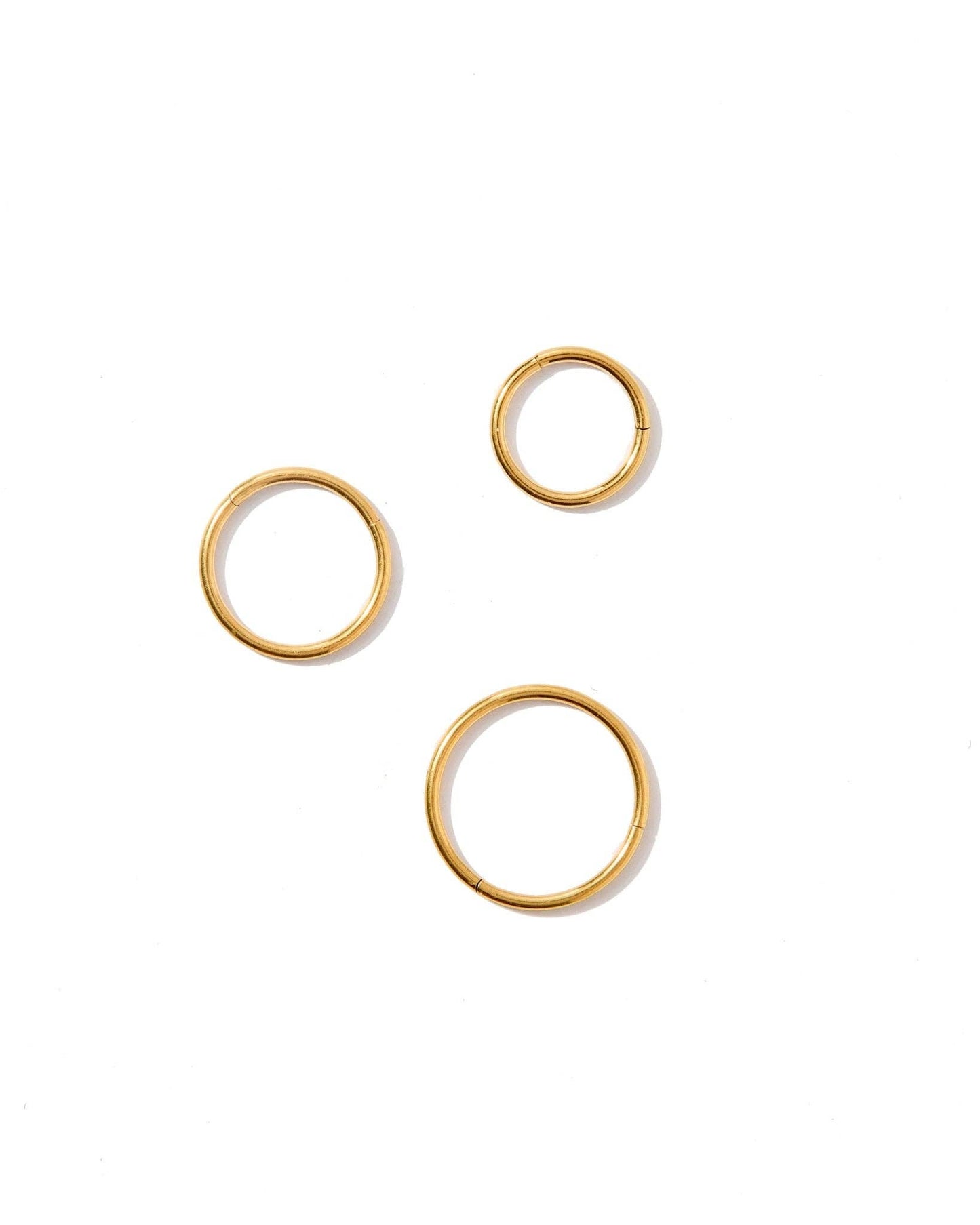 Huggie Infinity Hoop Earrings - Ava Gold 10mm