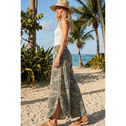 Tulip Camo Relaxed Jean