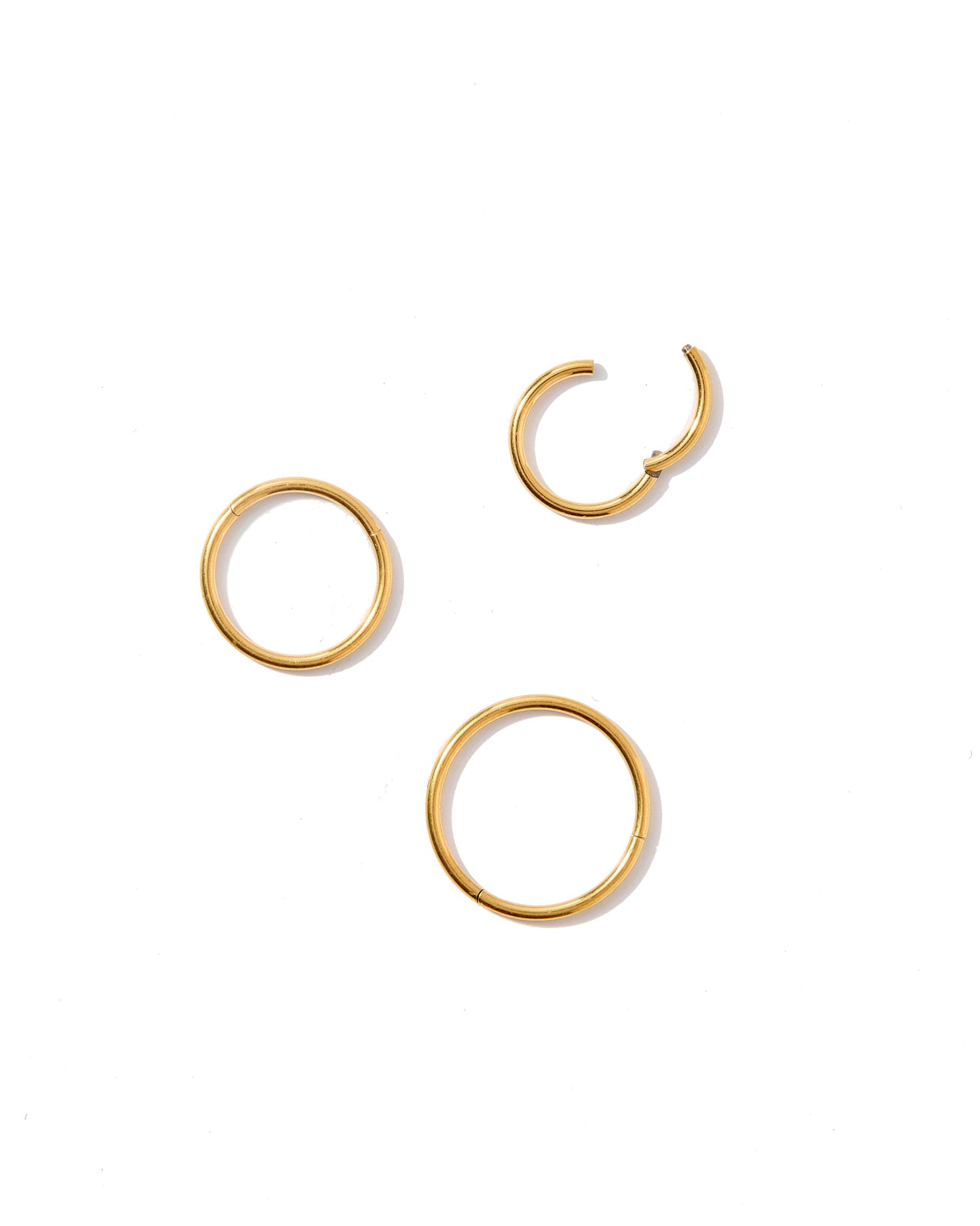 Huggie Infinity Hoop Earrings - Ava Gold 8mm