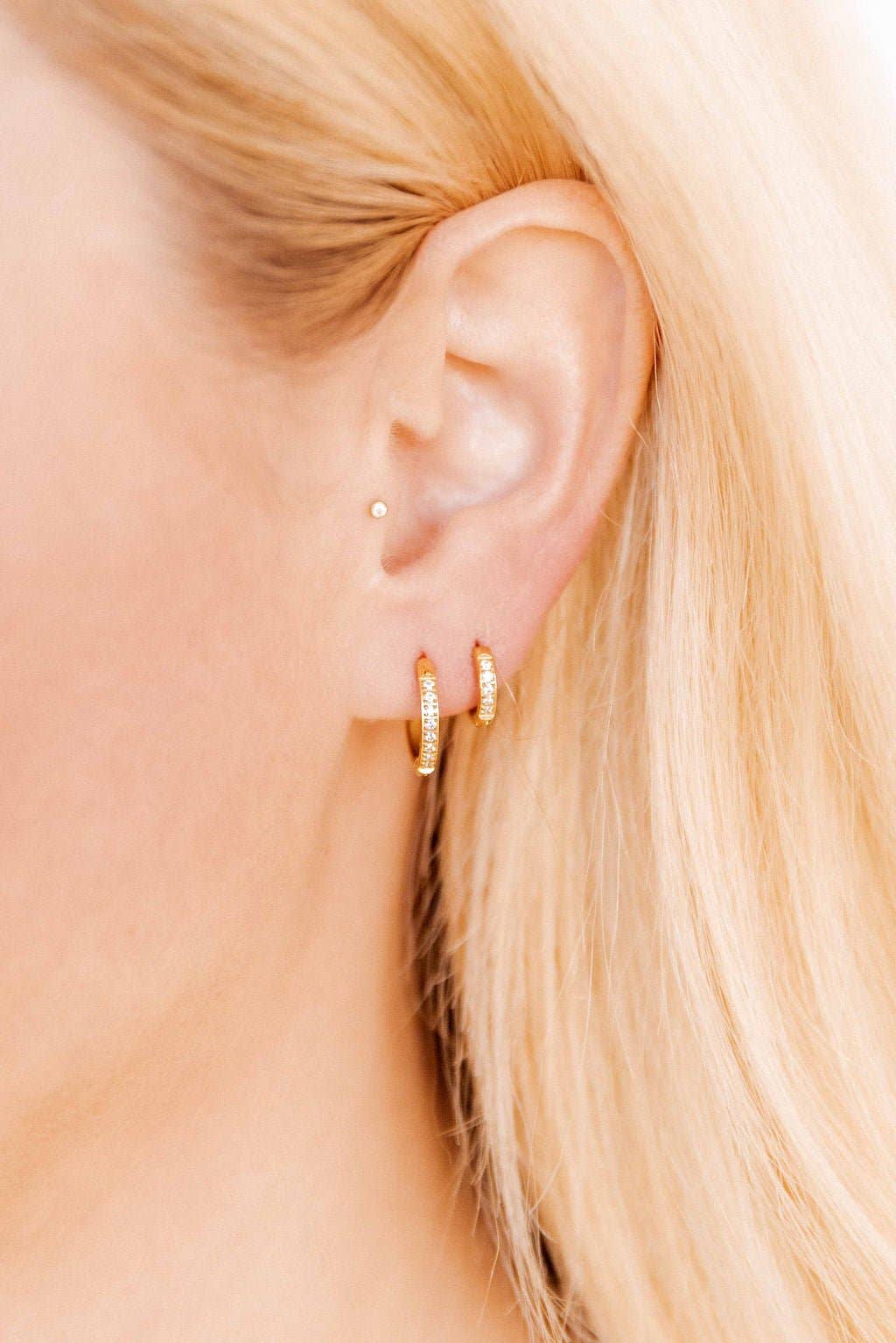 Huggie Earrings - Scarlett Hoop Gold 12mm